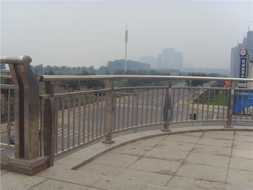 不銹鋼工程價(jià)格解析 金屬門(mén)窗工程中的性?xún)r(jià)比與定制化選擇